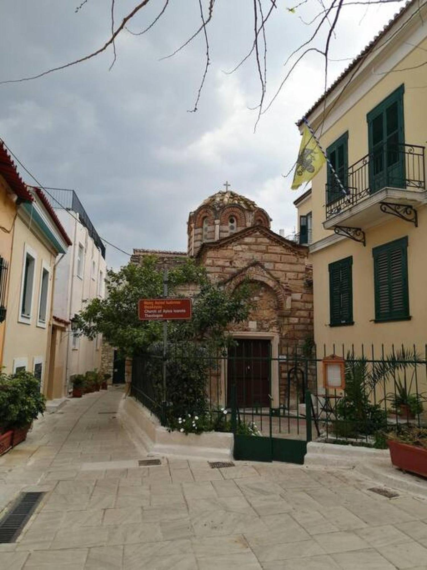 Magnificent Apartment In Plaka Ateny Zewnętrze zdjęcie
