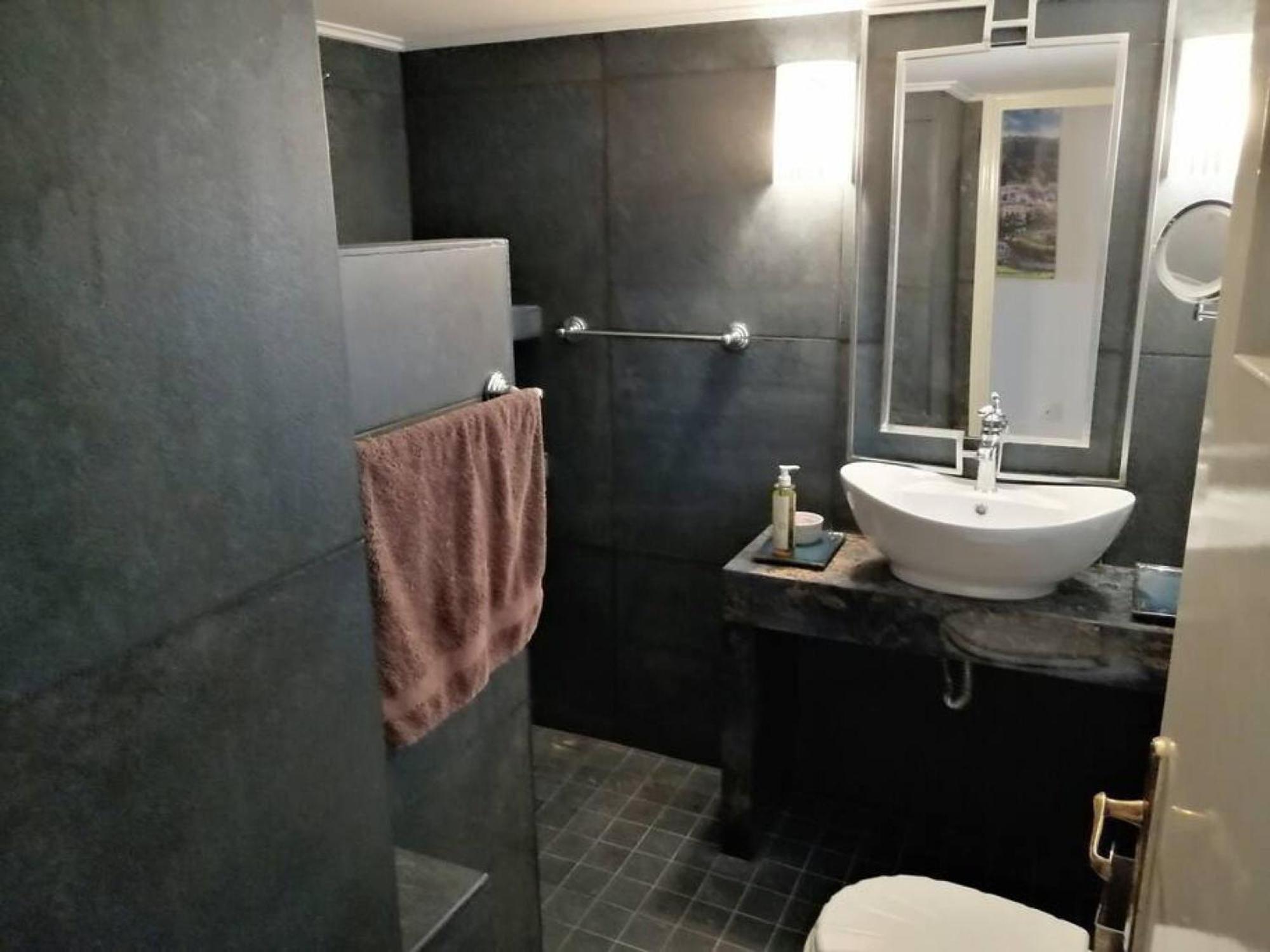 Magnificent Apartment In Plaka Ateny Zewnętrze zdjęcie